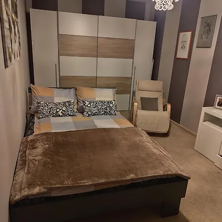 Holiday home Mit 2 Schlafzimmern *