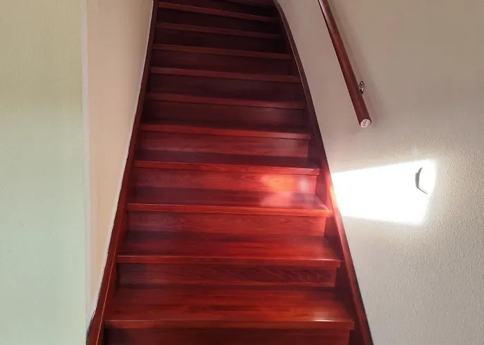 Mit 2 Schlafzimmern * آنغرمونده