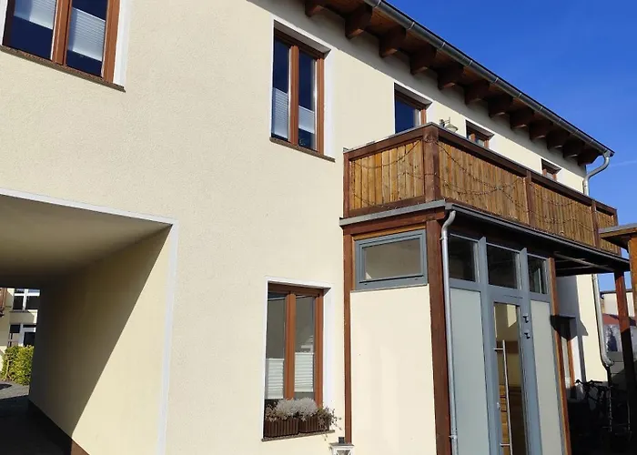 Mit 2 Schlafzimmern * آنغرمونده